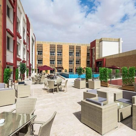 Best Western Plus Al Qurayyat City Center エクステリア 写真