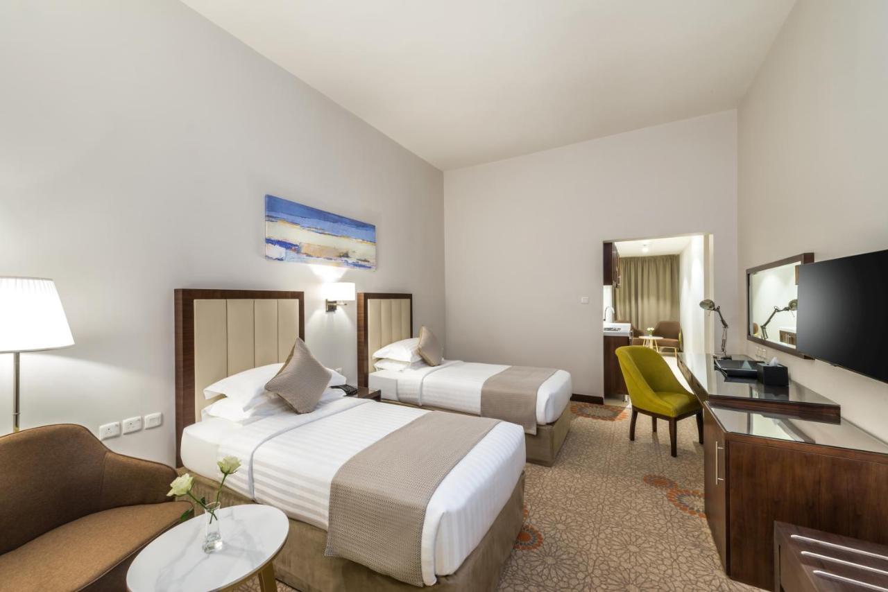 Best Western Plus Al Qurayyat City Center エクステリア 写真