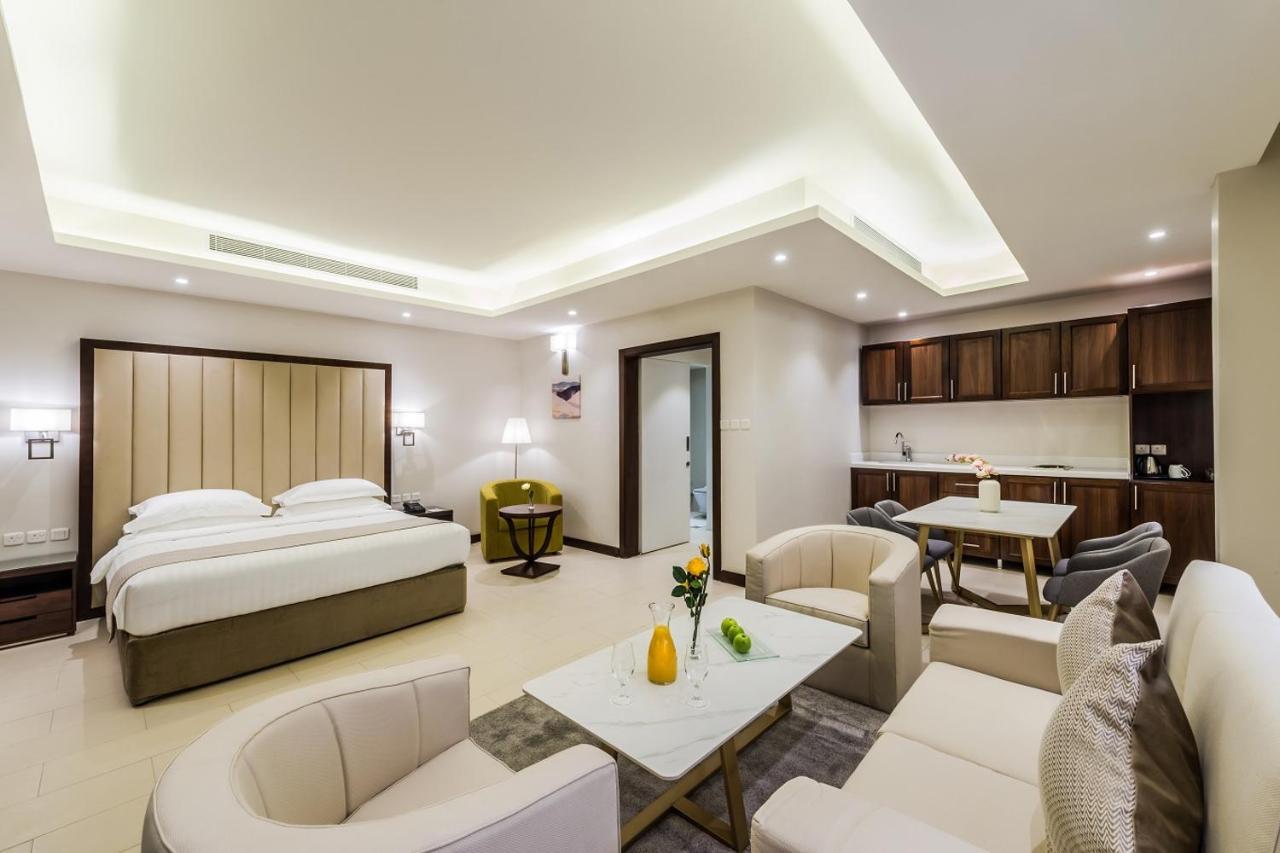 Best Western Plus Al Qurayyat City Center エクステリア 写真