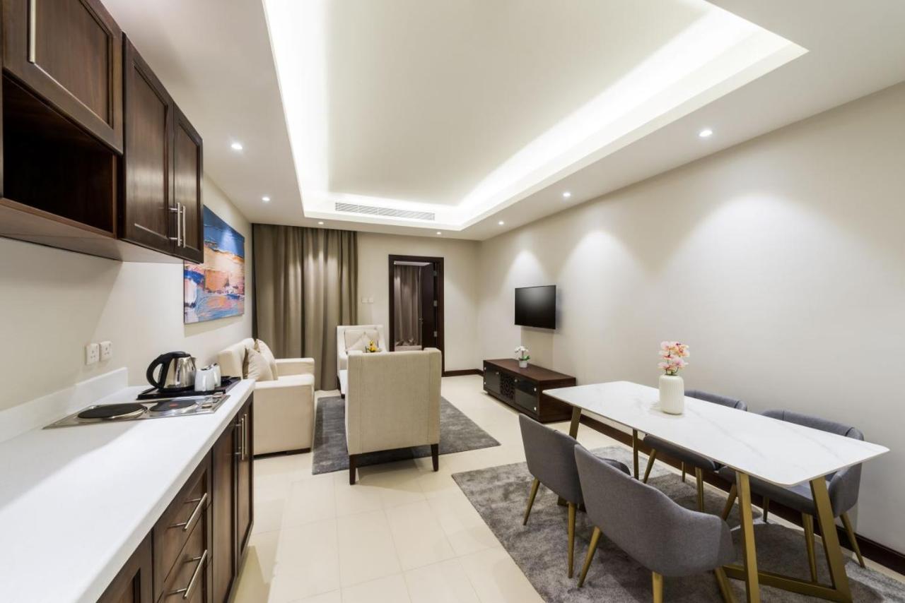 Best Western Plus Al Qurayyat City Center エクステリア 写真