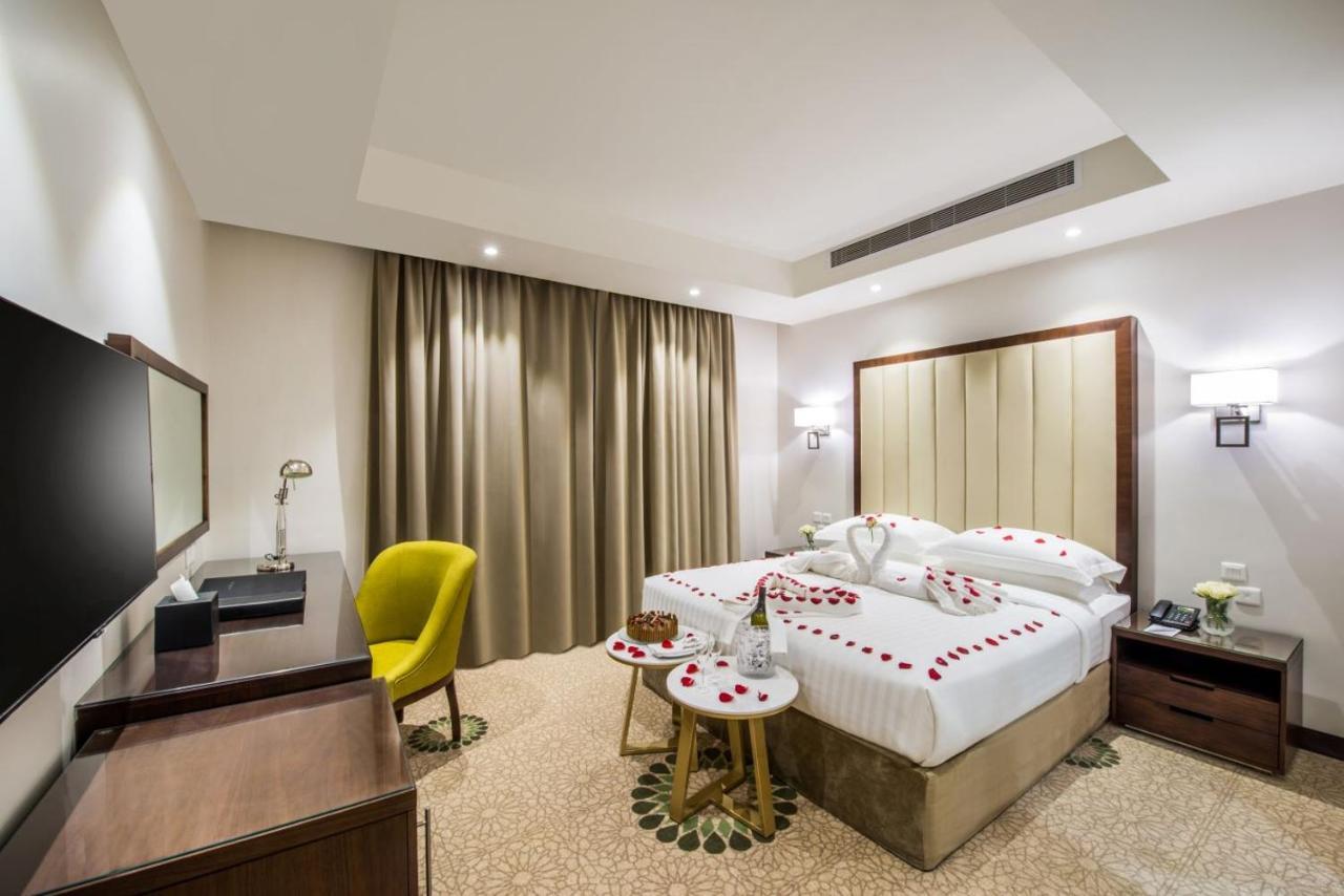 Best Western Plus Al Qurayyat City Center エクステリア 写真