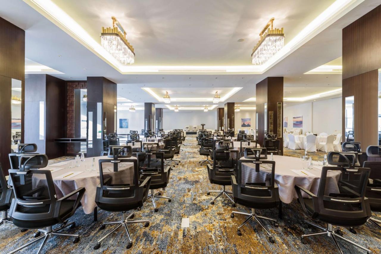Best Western Plus Al Qurayyat City Center エクステリア 写真