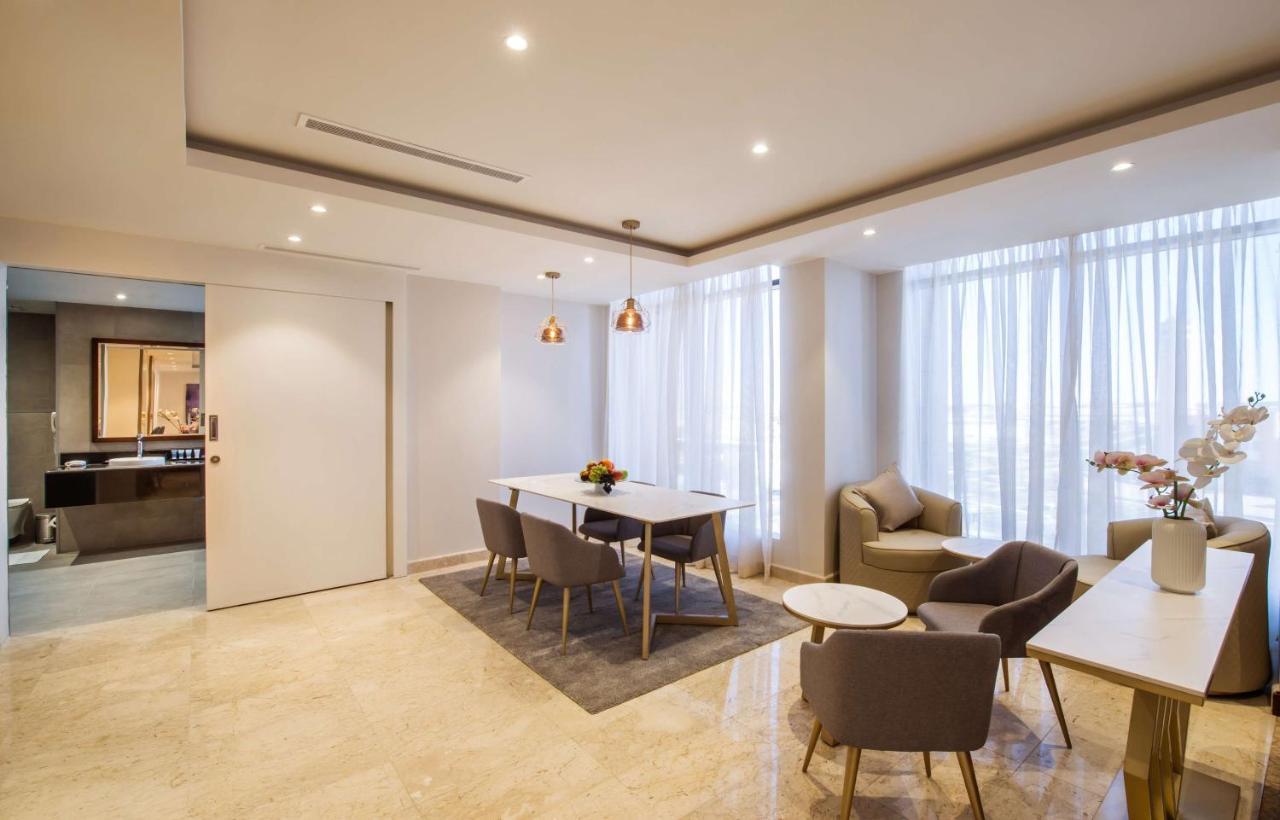 Best Western Plus Al Qurayyat City Center エクステリア 写真