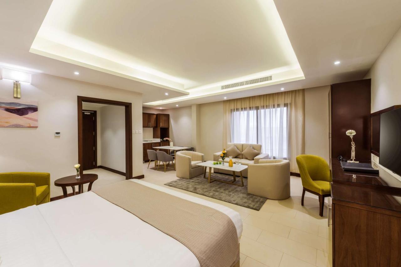 Best Western Plus Al Qurayyat City Center エクステリア 写真