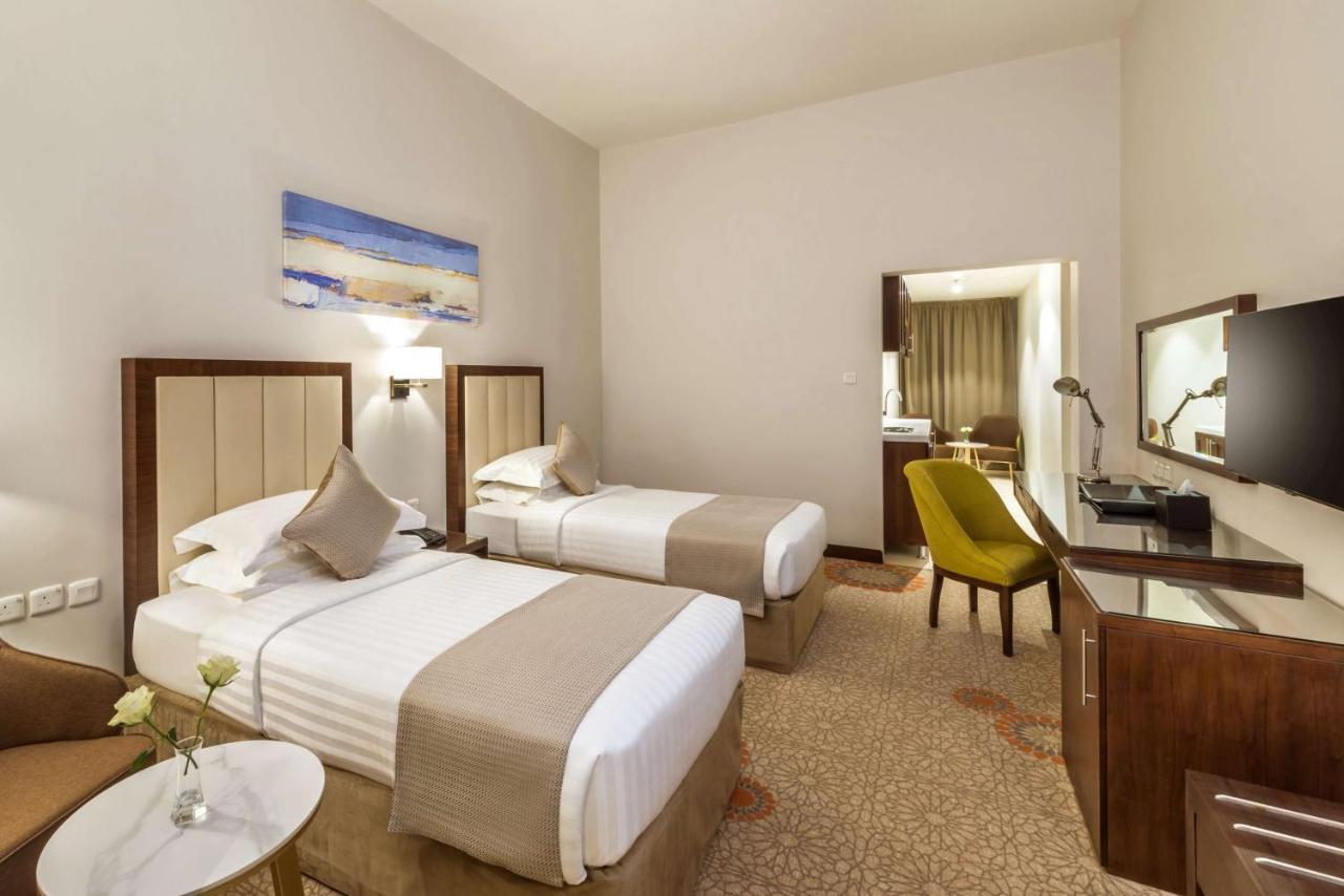 Best Western Plus Al Qurayyat City Center エクステリア 写真